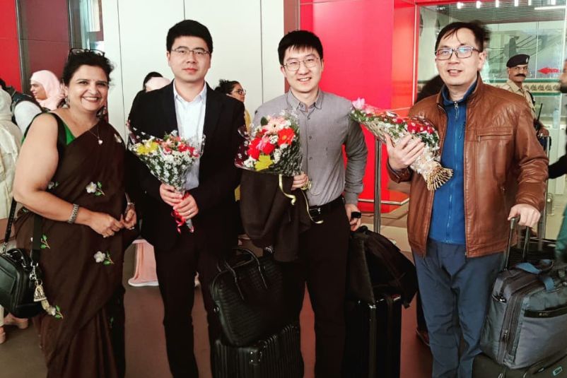 Group photo of Chinese Embassy officials with GIBF team