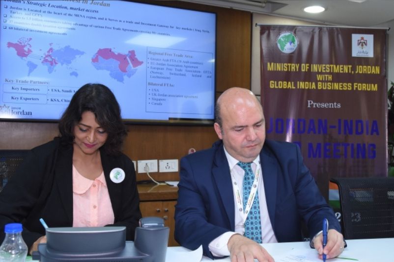 GIBF and Jordan Business Association representatives formalizing partnership