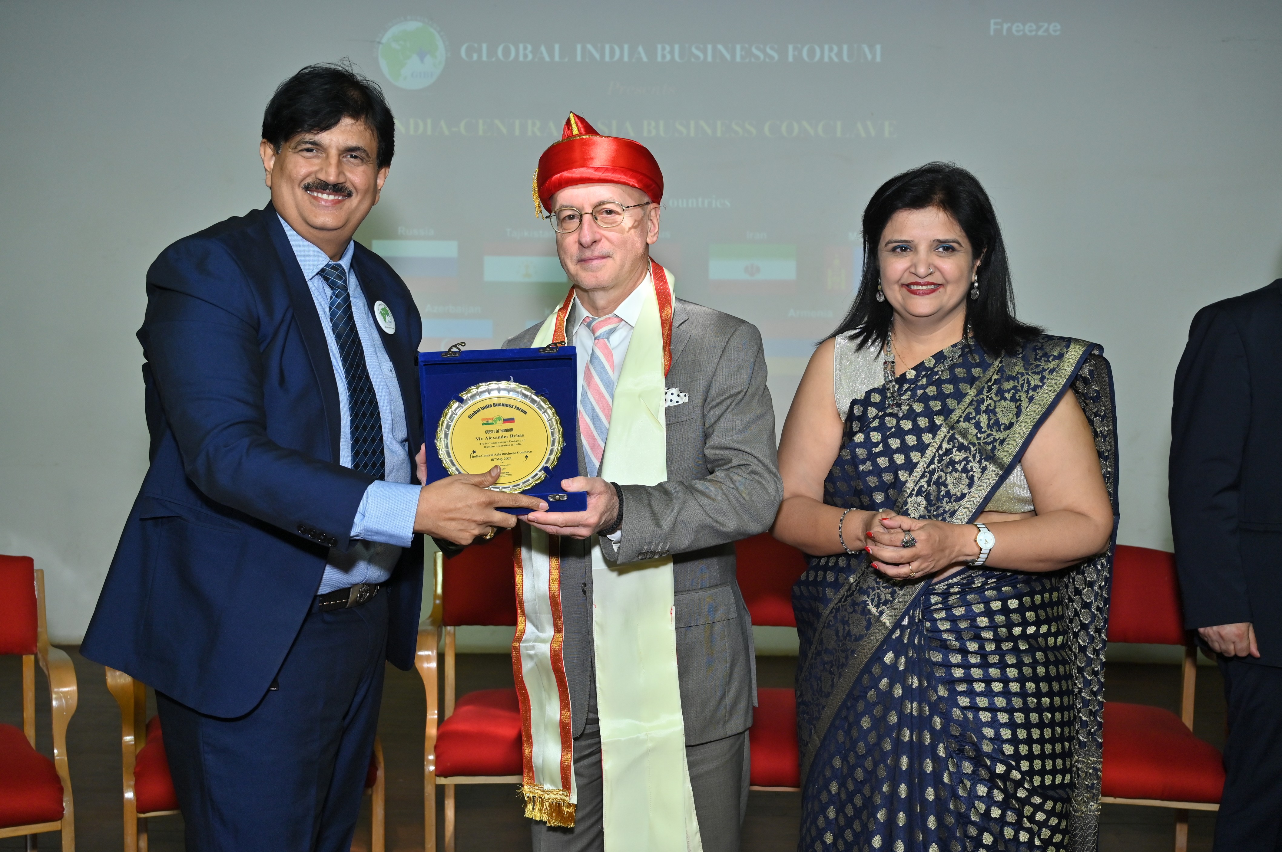 GIBF Past Event - 2024 - India-Central Asia Business Conclave - Mr.  Alexander Rybas, Trade Commissioner, Embassy of Russian Federation in the Republic of India, award