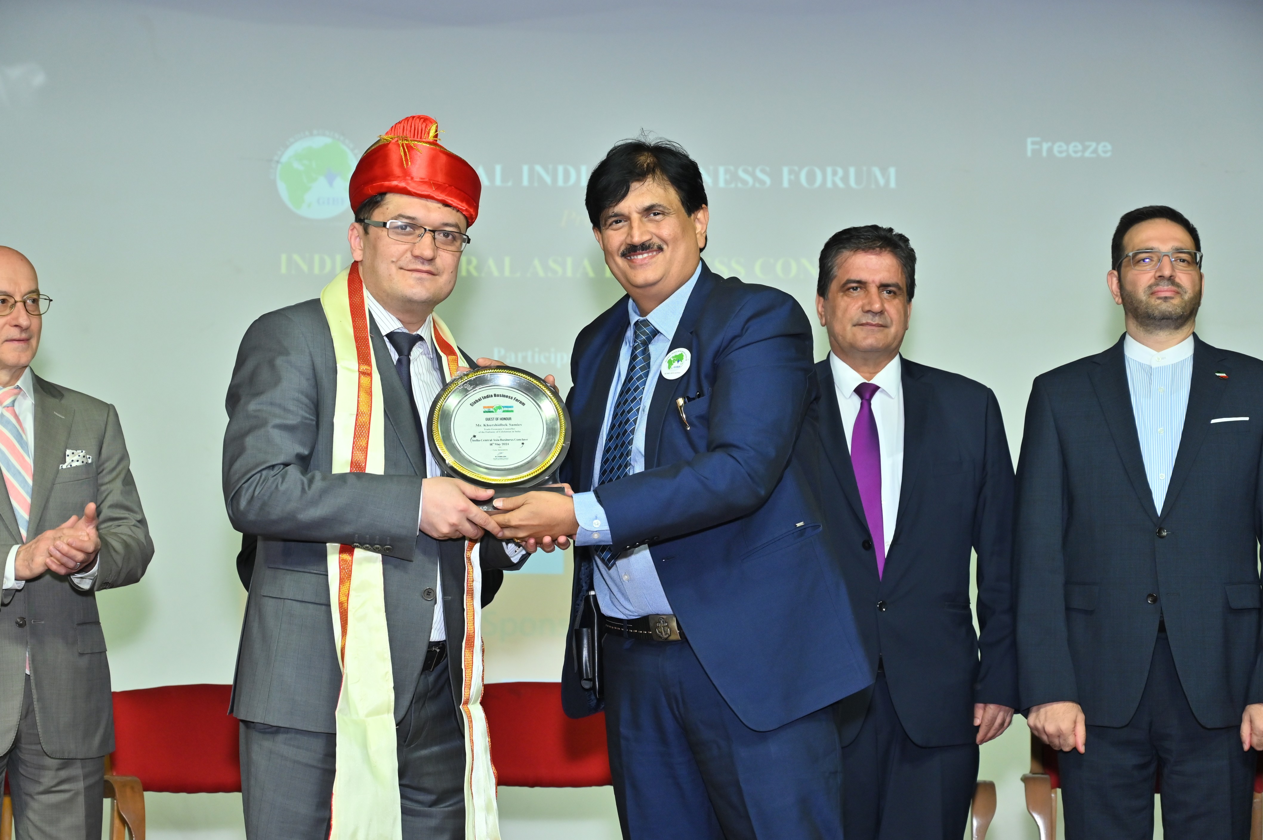 GIBF Past Event - 2024 - India-Central Asia Business Conclave - Mr.  Khurshidbek Samiev, Trade-Economic Counsellor of the Republic of Uzbekistan award