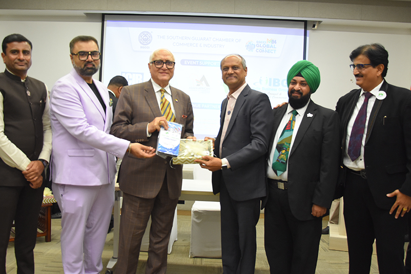 gibf-past-event-sgcci-and-gibf-successfully-organizes-g-84-diplomats-night-jitendra-joshi-deepali-gadkari-award-of-best-business-award